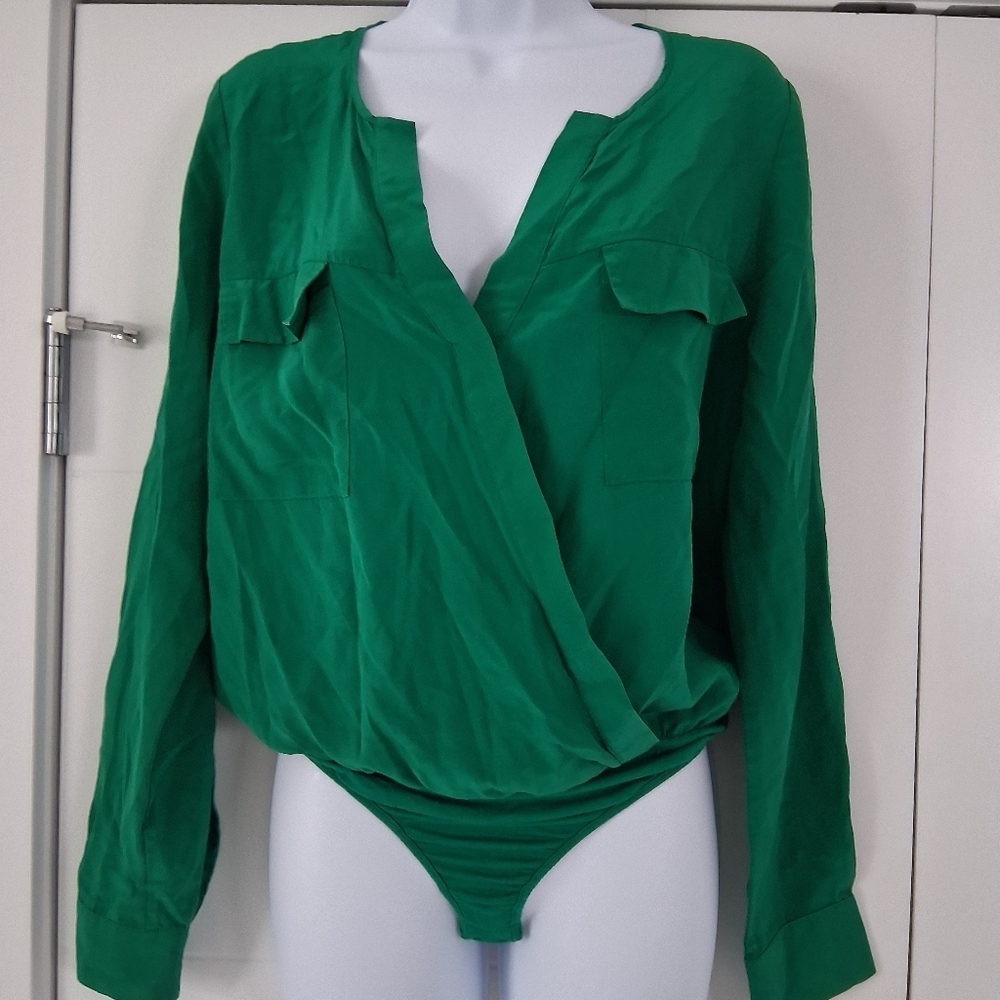 Guess By Marciano/ Vibrant Green Bodysuit Top/ Size US M - Picture 3 of 17
